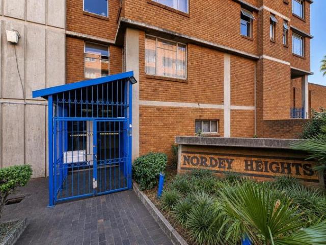 Apartment for rent in Waterkloof, Gauteng