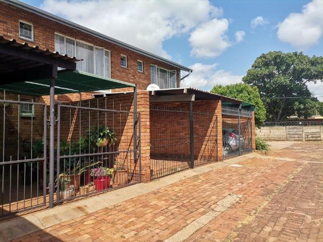 Apartment for rent in Waterkloof, Gauteng