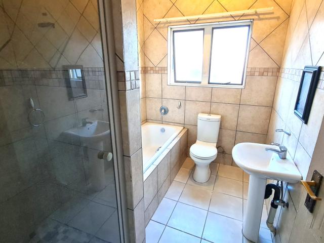 Apartment for rent in Hartbeespoort Dam Nature Reserve, North West
