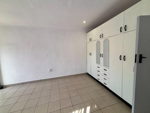 Apartment for rent in Princess Grant, Kwazulu-natal