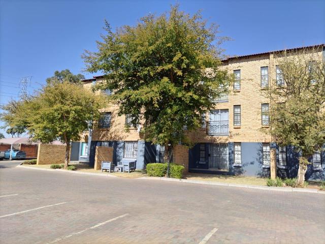 Apartment for rent in Akasia, Gauteng