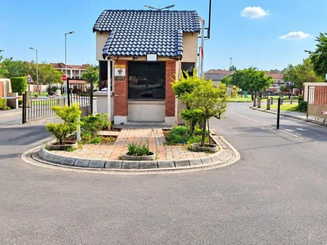 Apartment for rent in The Orchards, Akasia
