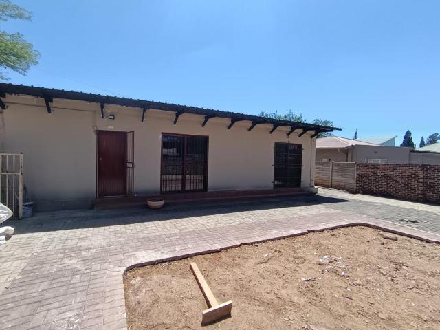 Apartment for rent in Dr Ruth Segomotsi Mompati District Municipality, North West