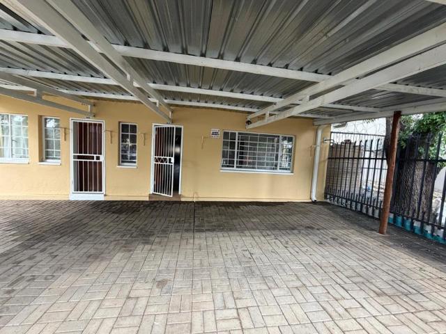 Apartment for rent in Vryburg, Naledi Local Municipality