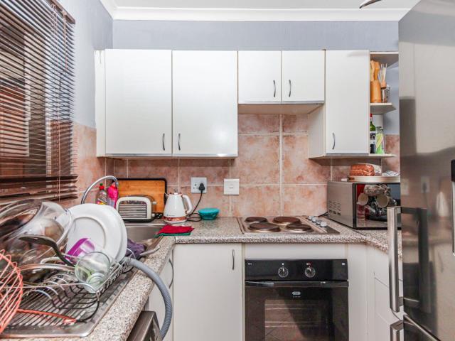 Apartment for rent in Nooitgedacht, Gauteng