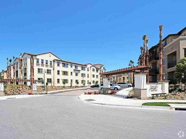 Apartment for rent in Foothill Ranch, California
