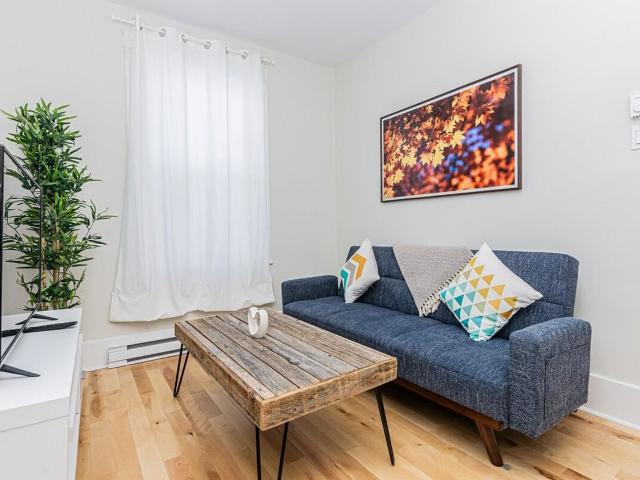 Apartment for rent in St. Leonard's, Quebec