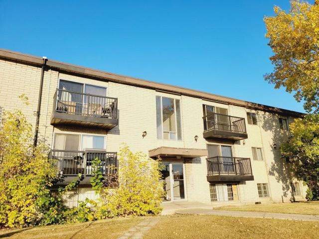 Apartment for rent in Wedgewood, Alberta