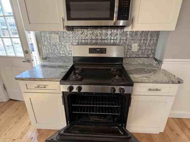 Apartment for rent in Lowell, Massachusetts