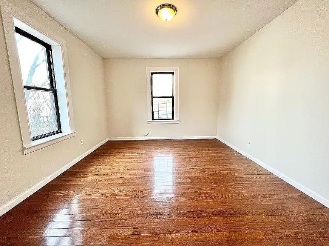 Apartment for rent in Arverne, New York