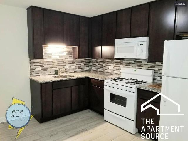 Apartment for rent in Wheaton, Illinois