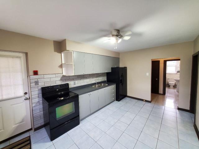 Apartment for rent in Ancaster, Ontario