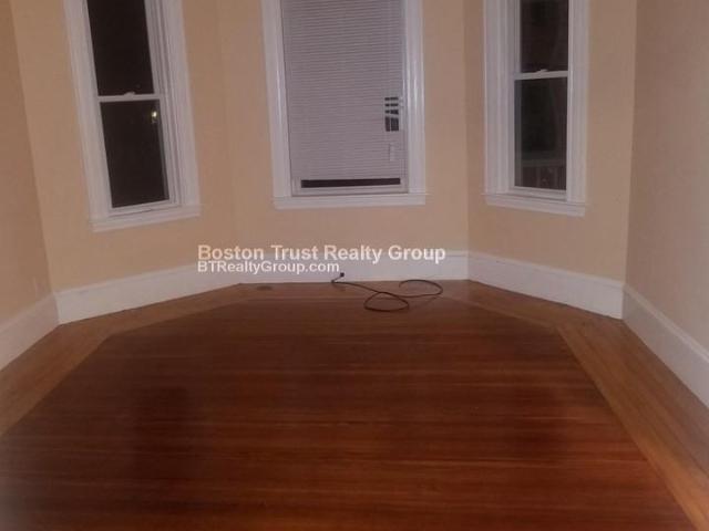 Apartment for rent in Revere, Suffolk County