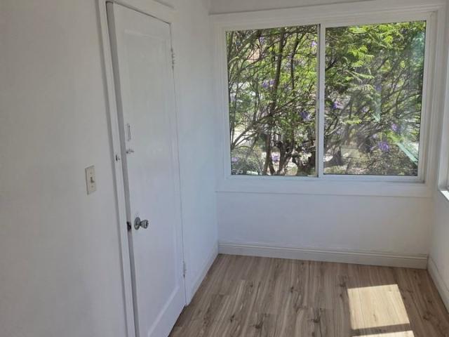 Apartment for rent in Canoga Park, California