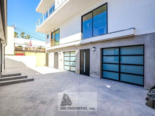 Apartment for rent in Huntington Beach, California
