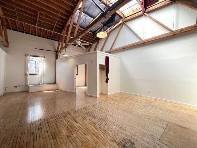 Apartment for rent in Oakland, California