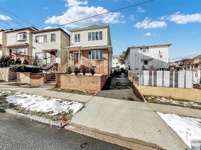 Apartment for rent in Garfield, New Jersey