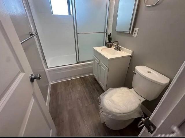 Apartment for rent in Downey, California