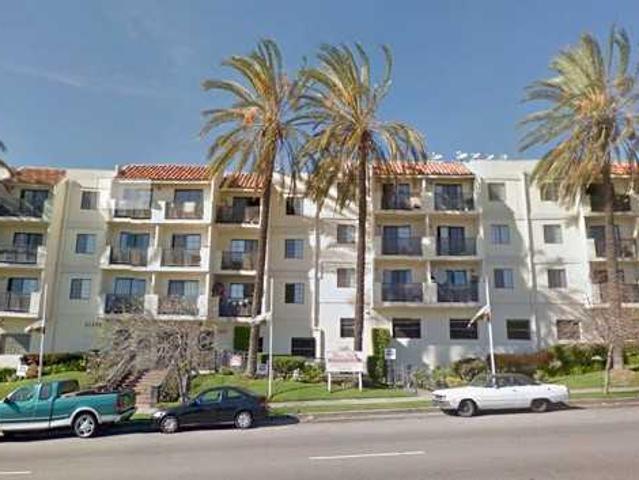 Apartment for rent in Canoga Park, California