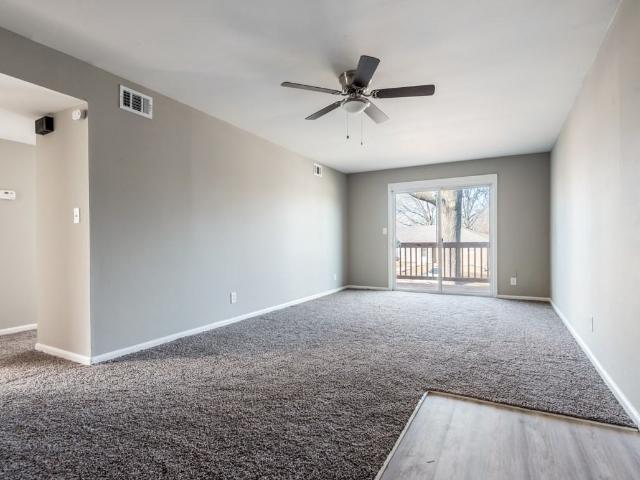 Apartment for rent in Grandview