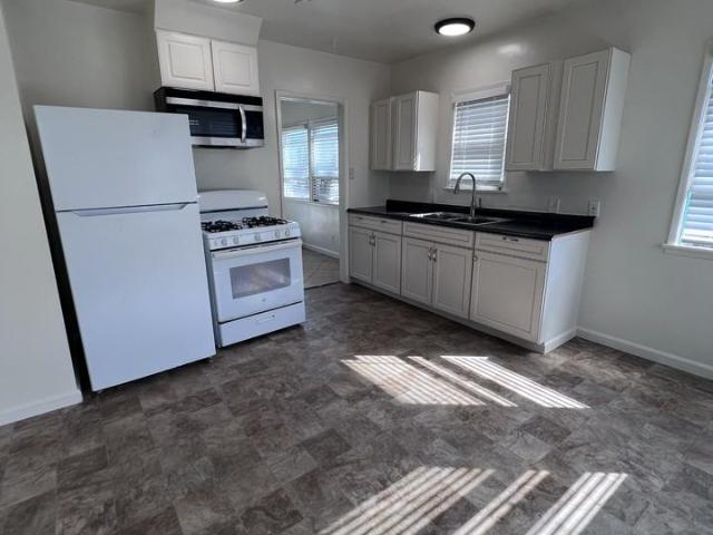 Apartment for rent in Oceanside, California