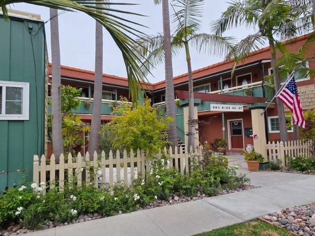 Apartment for rent in Seal Beach, California