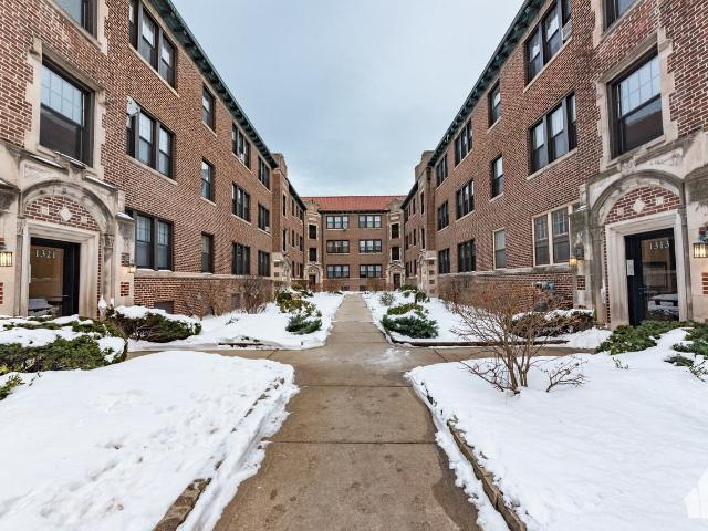 Apartment for rent in Chicago Park, Illinois