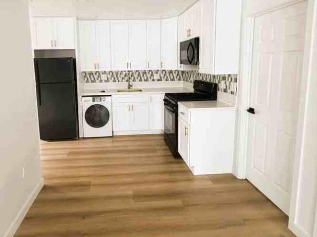 Apartment for rent in Midway City, California