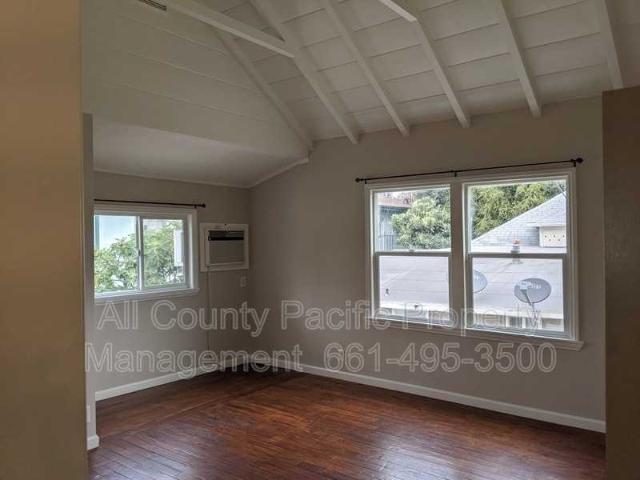 Apartment for rent in California