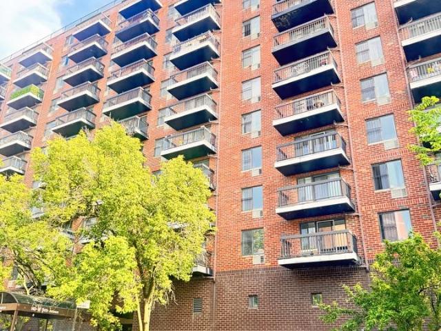 Apartment for rent in Arverne, New York