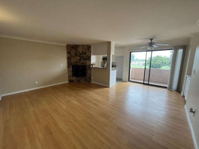 Apartment for rent in Canoga Park, California