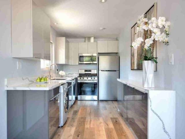 Apartment for rent in Canoga Park, California
