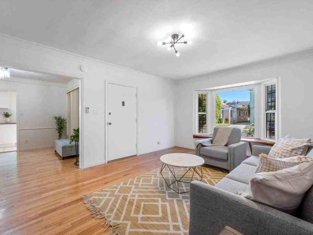 Apartment for rent in Canoga Park, California