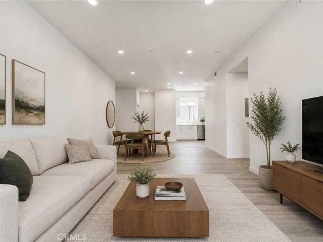 Apartment for rent in Valley Glen, Los Angeles