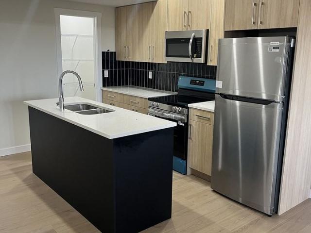 Apartment for rent in Lakewood, Strathmore
