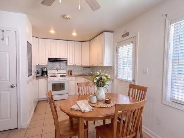 Apartment for rent in Village of Amityville, Town of Babylon