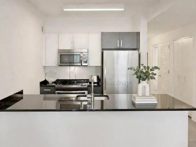 Apartment for rent in Arverne, New York
