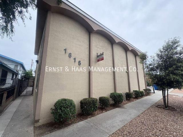 Apartment for rent in Long Beach, California