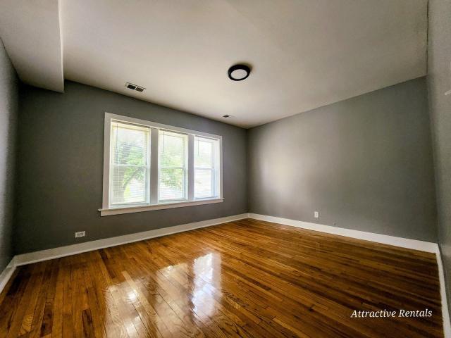 Apartment for rent in Chicago Park, Illinois
