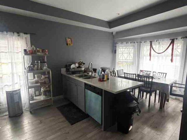 Apartment for rent in Canoga Park, California