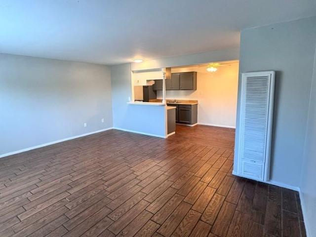 Apartment for rent in Huntington Beach, California