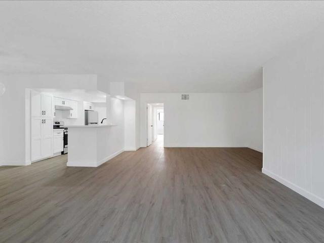 Apartment for rent in Beverly Hills, California