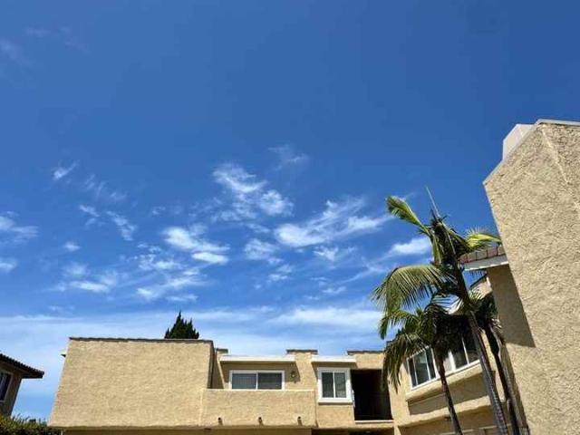 Apartment for rent in Huntington Beach, California