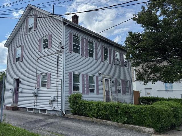 Apartment for rent in Pawtucket, Rhode Island