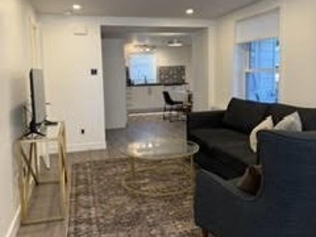 Apartment for rent in Sainte-Anne-de-Bellevue, Montréal (région administrative)