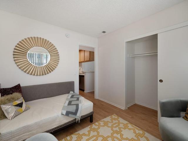 Apartment for rent in Lancaster, California