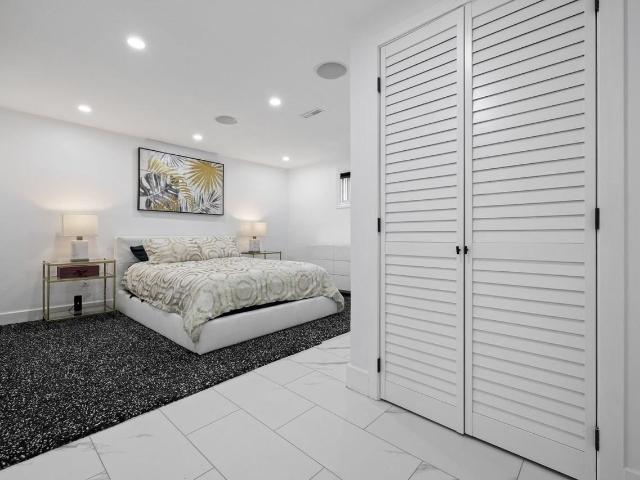 Apartment for rent in Mulhurst Bay, Ontario