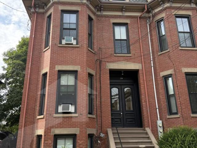 Apartment for rent in Somerville, Massachusetts