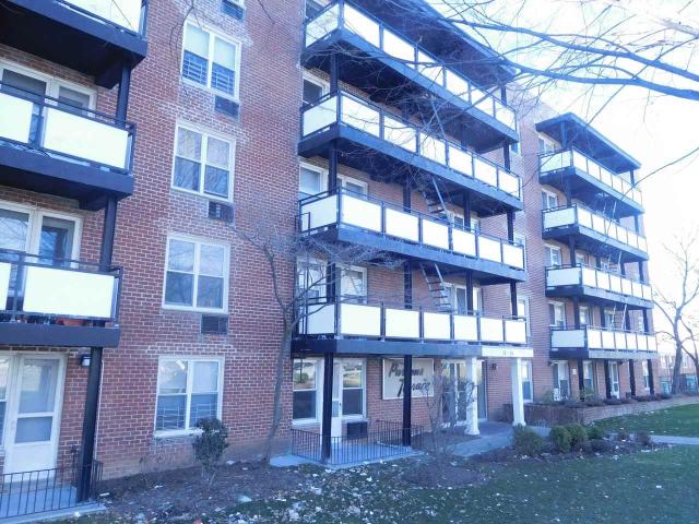Apartment for rent in Arverne, New York