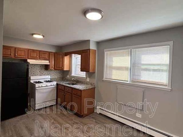 Apartment for rent in Blue Island, Cook County